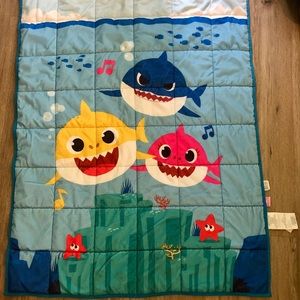 Baby Shark weighted blanket! 3x4. Excellent condition